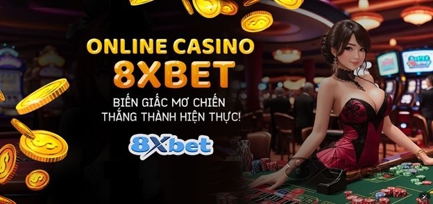 Bàn chơi casino trực tuyến với người chia bài trực tiếp và bảng đặt cược bên dưới